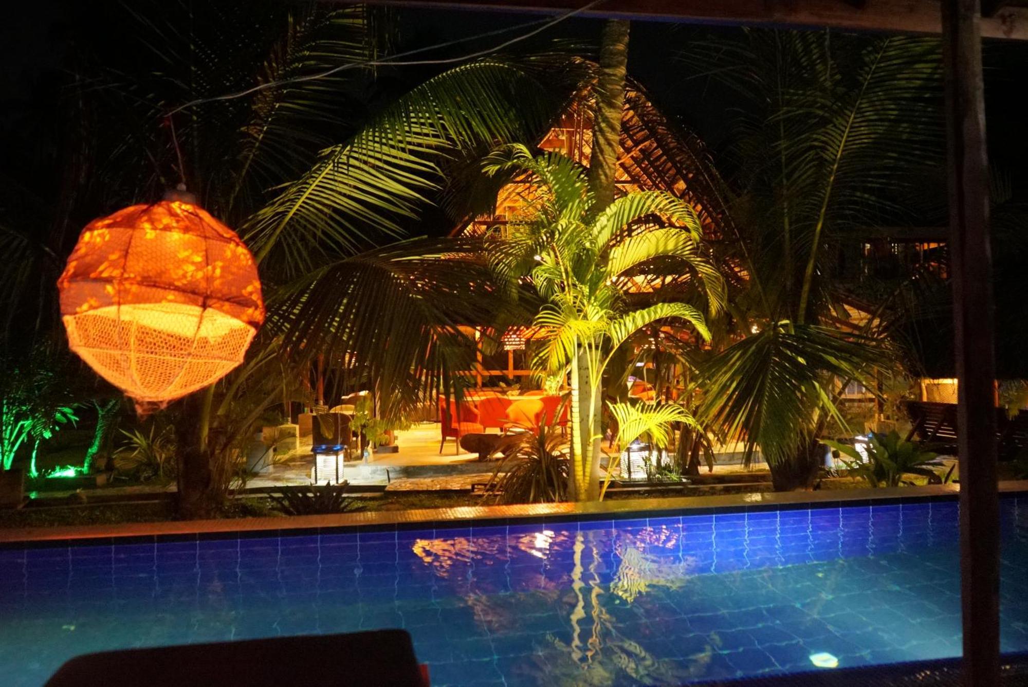 Red Coconut Villa Bentota Eksteriør billede